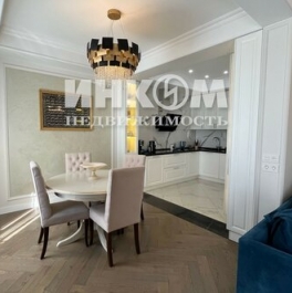 Продажа 4-комн квартиры на вторичном рынке улица Черняховского,  д. 19