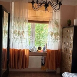 Продажа 2-комн квартиры на вторичном рынке улица Соловьиная Роща,  д. 9