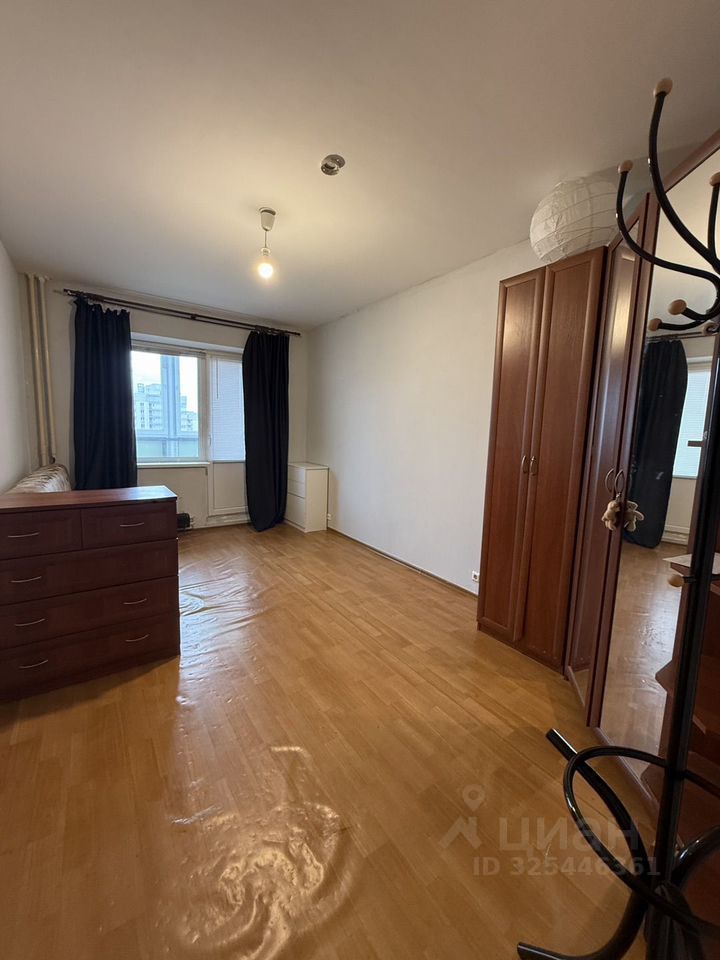 Продажа комнаты проспект Героев, 26к2