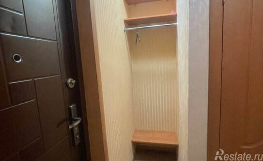 Продажа 1-комн квартиры на вторичном рынке ул Ярослава Гашека,  д. 7,  к. 1