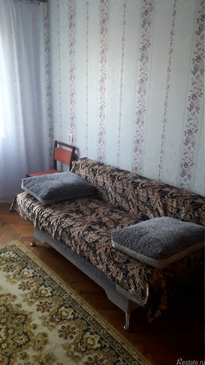 Аренда 2-комн квартиры на вторичном рынке Красное Село г., Красное Село г.,  д. 36