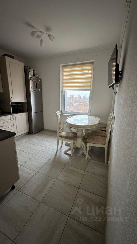 Продажа 2-комн квартиры на вторичном рынке улица Шумилова, 24А