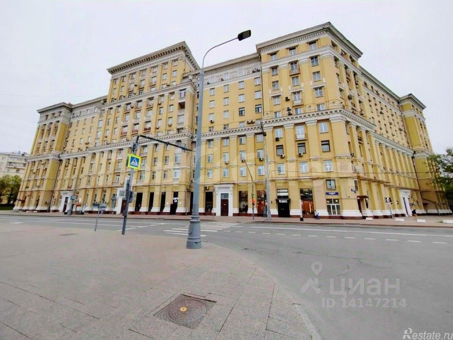 Продажа 3-комн квартиры на вторичном рынке Народная улица,  д. 15