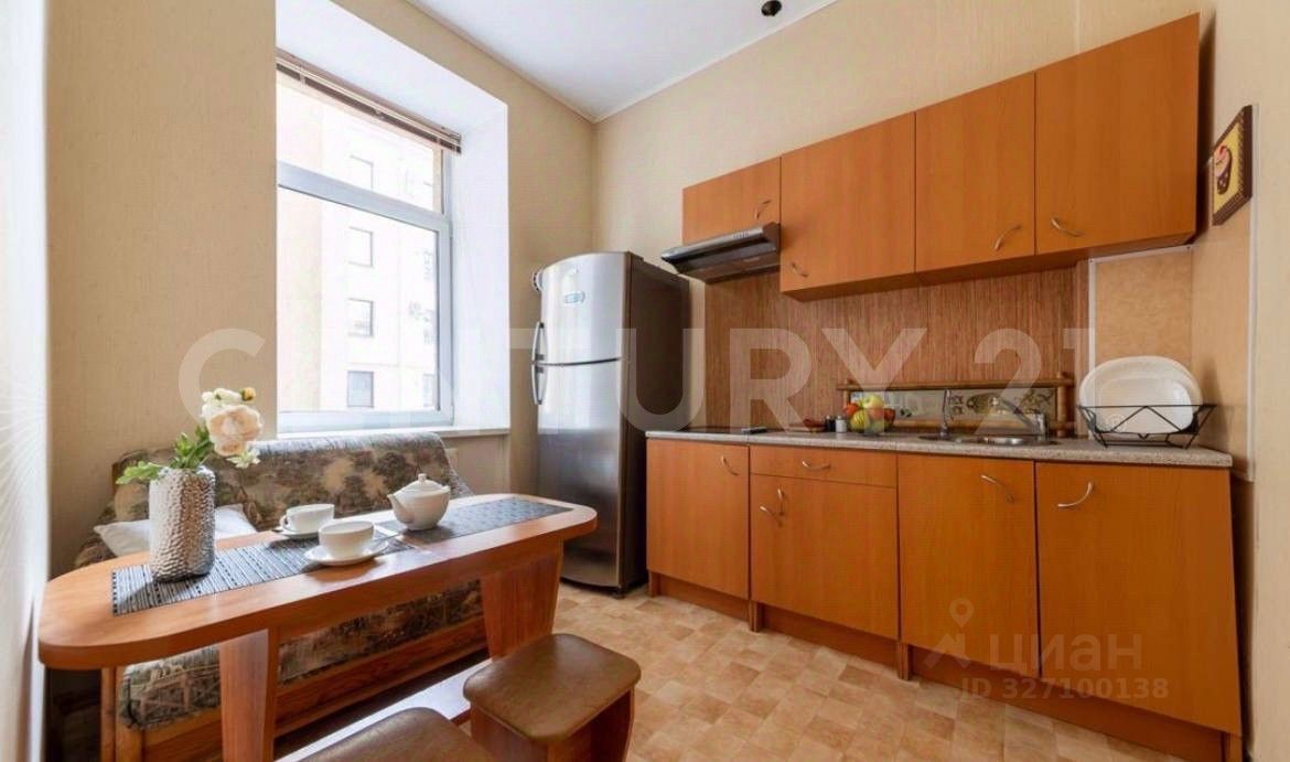 Продажа 1-комн квартиры на вторичном рынке Галерная улица, 34