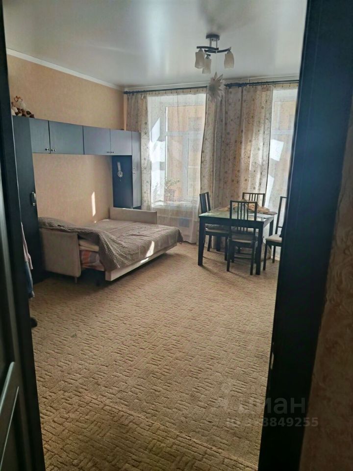Продажа 2-комн квартиры на вторичном рынке улица Комсомола, 13