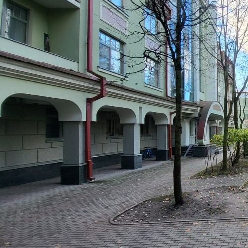 3-комн квартира Большая Озерная улица, 70