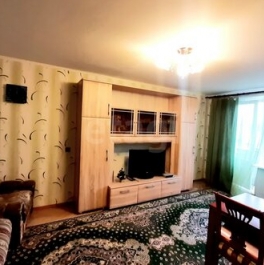 Продажа 2-комн квартиры на вторичном рынке Кириши, ул Советская,  д. 13