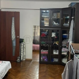 Продажа 2-комн квартиры на вторичном рынке Парковая 6-я ул,  д. 27