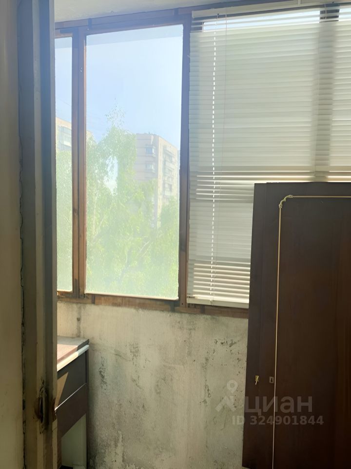 Продажа 3-комн квартиры на вторичном рынке Ленская улица, 21