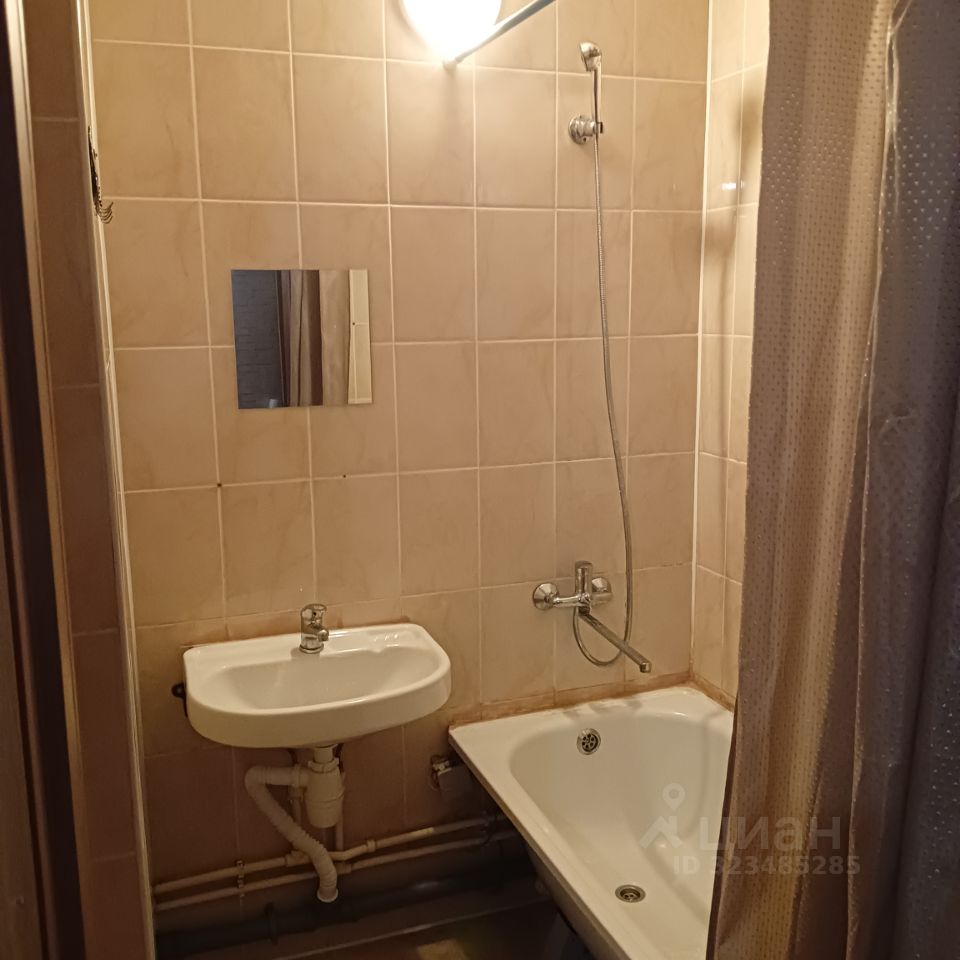 Аренда 3-комн квартиры на вторичном рынке пос. Шушары, Славянка тер.