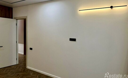 Продажа 1-комн квартиры на вторичном рынке бульвар Братьев Весниных,  д. 1