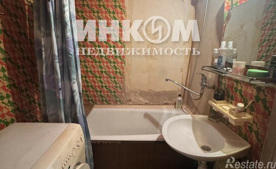 Продажа 2-комн квартиры на вторичном рынке ул Маршала Катукова,  д. 4,  к. 1