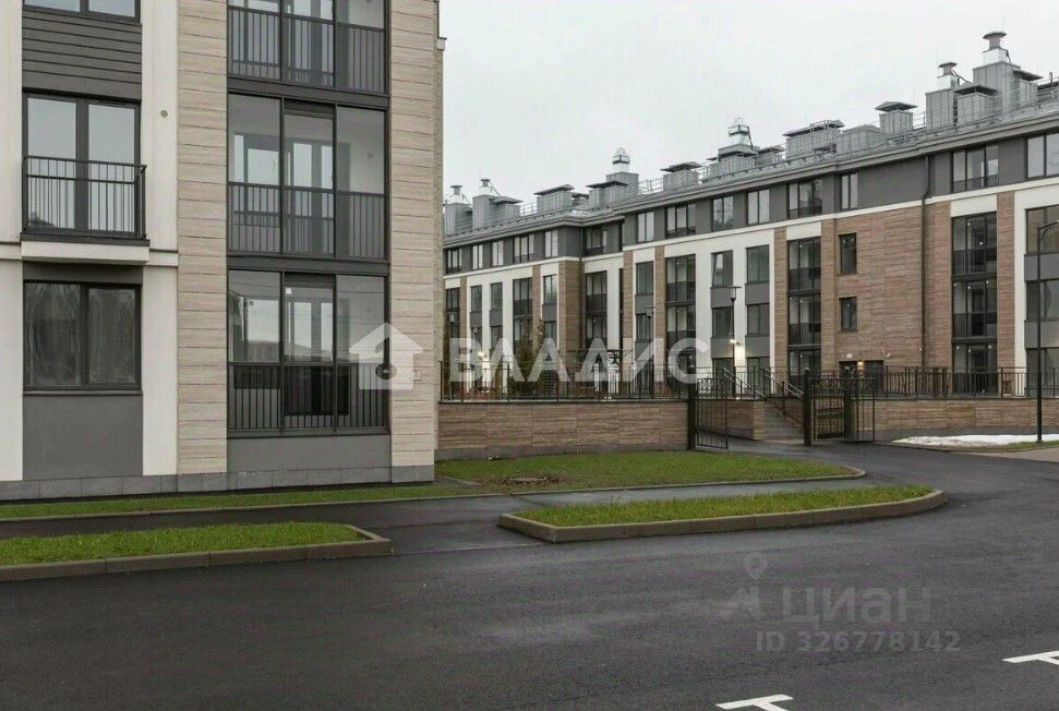 Продажа студии пос. Стрельна, проспект Буденного, 18к2