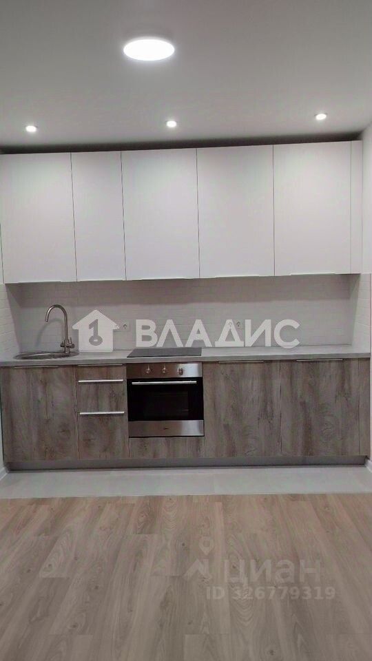 Продажа 2-комн квартиры на вторичном рынке улица Александры Монаховой, 91к1