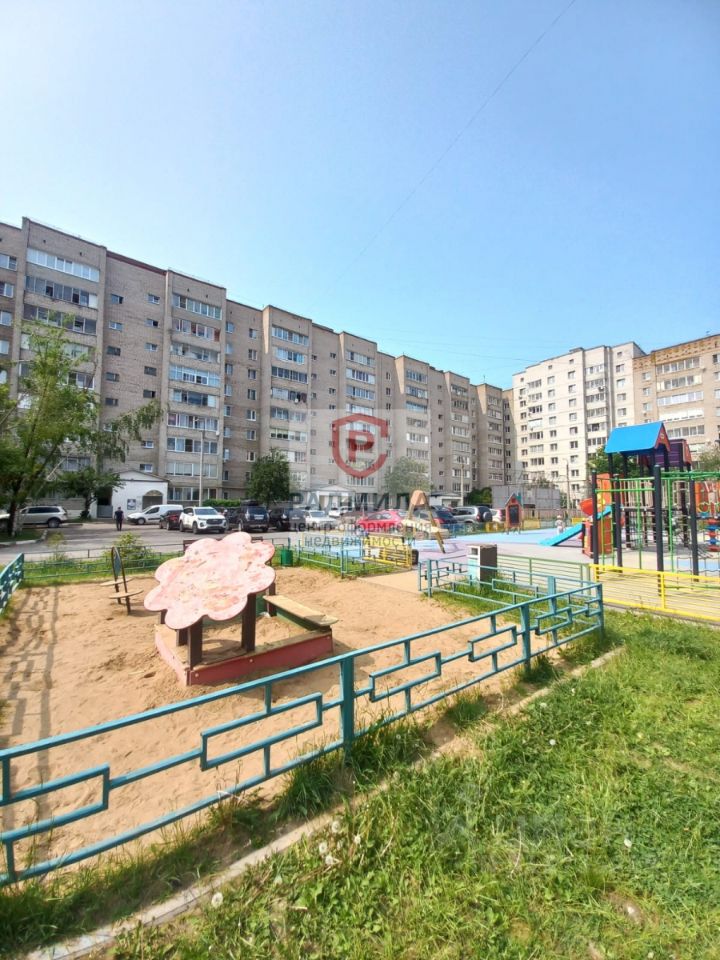 Продажа 4-комн квартиры на вторичном рынке Сергиев Посад, улица Осипенко, 2к2