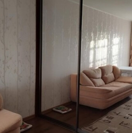 Аренда 2-комн квартиры на вторичном рынке Живописная улица,  д. 15