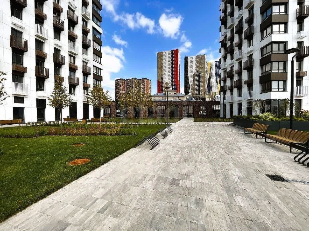 Продажа 3-комн квартиры на вторичном рынке Красногорск, улица Молодежная, 6