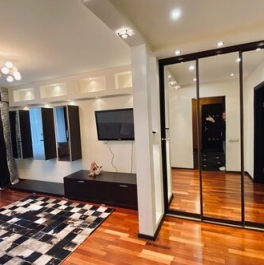 Продажа 3-комн квартиры на вторичном рынке Новочеркасский б-р,  д. 26