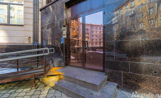 Продажа 2-комн квартиры на вторичном рынке Московский пр-кт,  д. 172,  к. 4