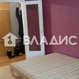 Продажа 2-комн квартиры на вторичном рынке Наро-Фоминский городской округ, Комсомольская улица,  д. 17