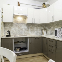 Продажа 2-комн квартиры на вторичном рынке улица Адмирала Черокова
