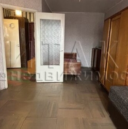 Продажа 1-комн квартиры на вторичном рынке Индустриальный пр-кт,  д. 18