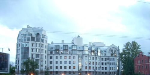 2-комн квартира Ждановская ул. ,  д. 33