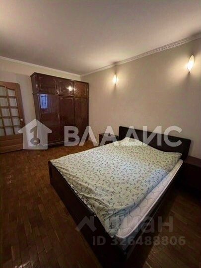 Продажа 3-комн квартиры на вторичном рынке Миклухо-Маклая улица, 30