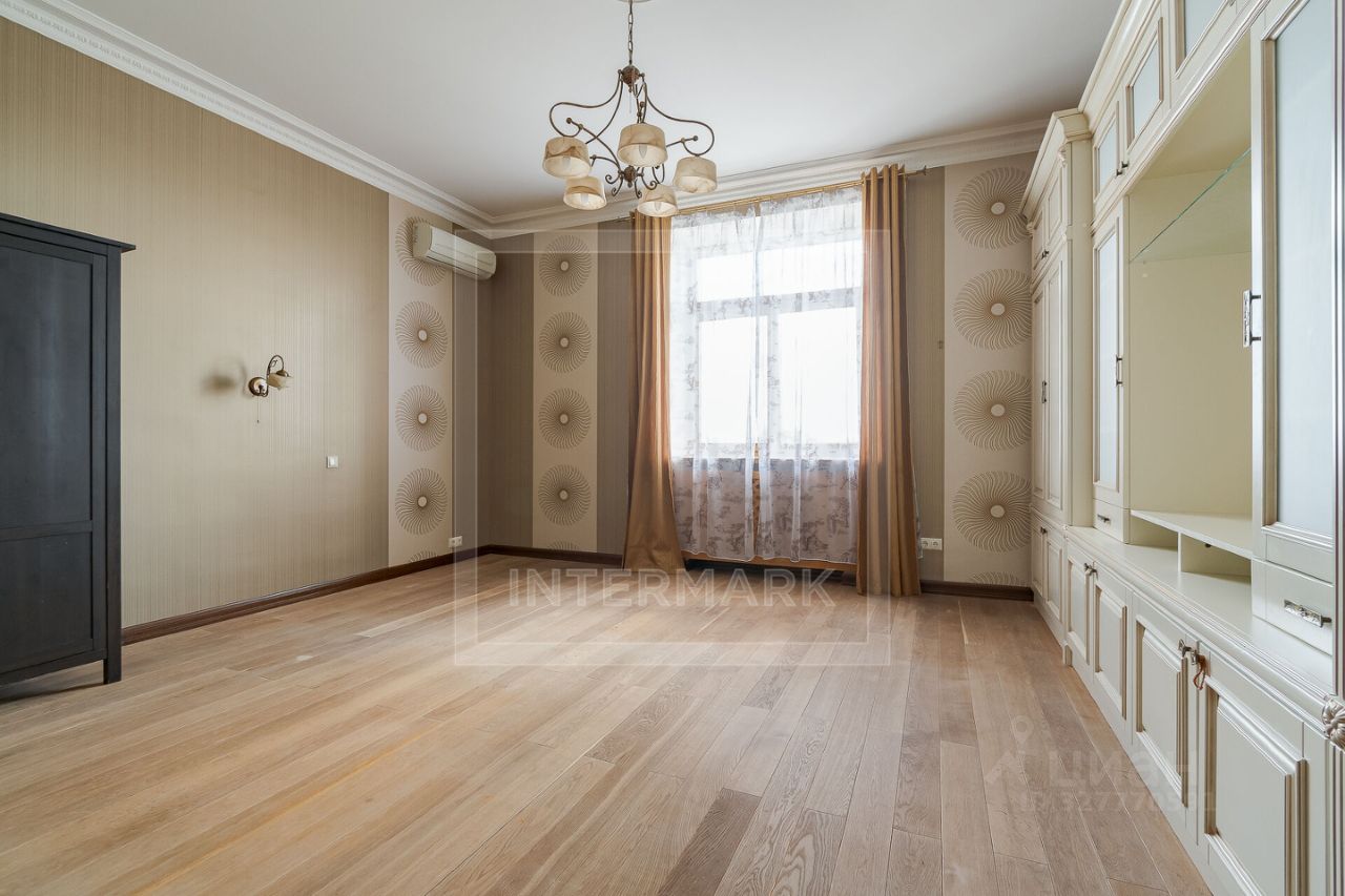 Аренда 5-комн квартиры на вторичном рынке Гончарная улица, 26к1