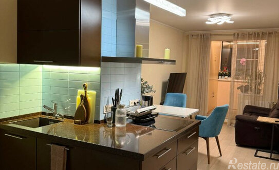 Продажа 3-комн квартиры на вторичном рынке Гурьянова ул,  д. 2 к3