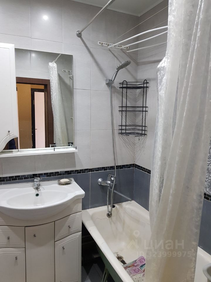 Аренда 3-комн квартиры на вторичном рынке Пролетарский проспект, 7