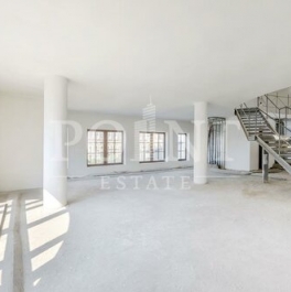 Продажа 5-комн квартиры на вторичном рынке Никитская Б. ул,  д. 45