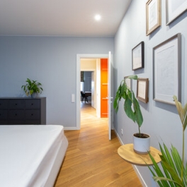 Продажа 5-комн квартиры на вторичном рынке 27-я линия,  д. 6,  к. 2