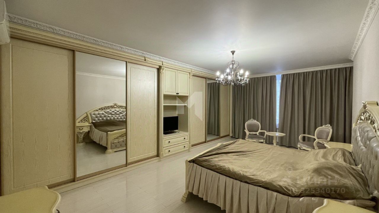 Продажа 4-комн квартиры на вторичном рынке Истринская улица, 8к3