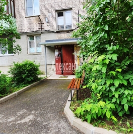 Продажа 2-комн квартиры на вторичном рынке Приозерск г., Красноармейская ул. ,  д. 19