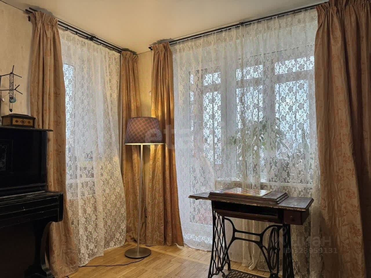 Продажа 2-комн квартиры на вторичном рынке улица Стойкости, 14