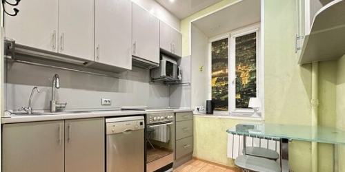 2-комн квартира Херсонская улица,  д. 3