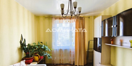 3-комн квартира ул Генерала Симоняка,  д. 14