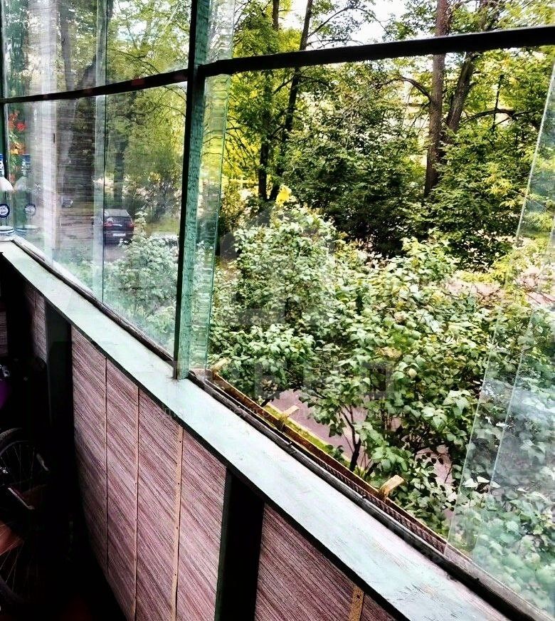 Продажа 2-комн квартиры на вторичном рынке Бухарестская улица, 66К3