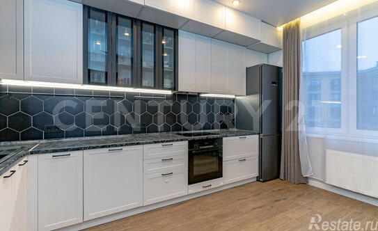 Продажа 3-комн квартиры на вторичном рынке Образцовая улица,  д. 5 к2