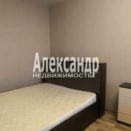 Продажа 1-комн квартиры на вторичном рынке Центральная улица,  д. 19 к3