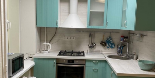 2-комн квартира Бирюсинка улица, дом 13, корпус 2