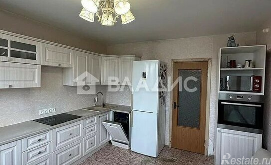 Продажа 2-комн квартиры на вторичном рынке Селигерская улица,  д. 2