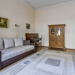 Продажа 4-комн квартиры на вторичном рынке Реки Фонтанки наб,  д. 96