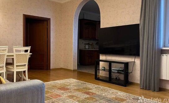 Продажа 4-комн квартиры на вторичном рынке ул Петрозаводская,  д. 15,  к. 5