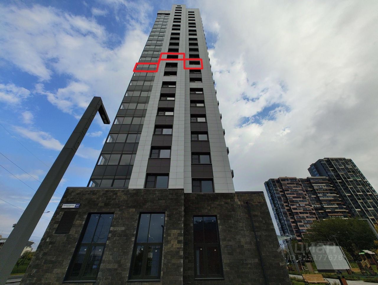 Продажа 3-комн квартиры на вторичном рынке Балаклавский проспект, 17