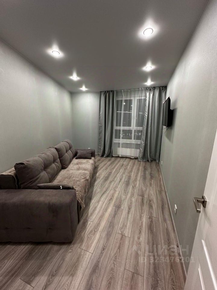 Аренда 2-комн квартиры на вторичном рынке улица Чирикова, 5