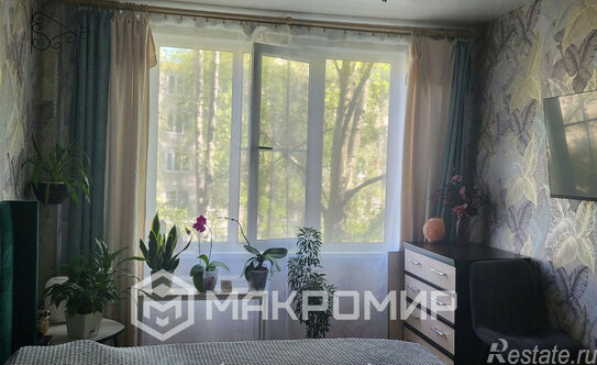 Продажа 2-комн квартиры на вторичном рынке Дальневосточный пр-кт,  д. 72