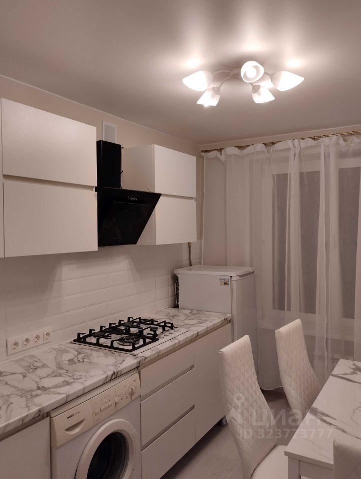 Аренда 2-комн квартиры на вторичном рынке Нахимовский проспект, 39К2