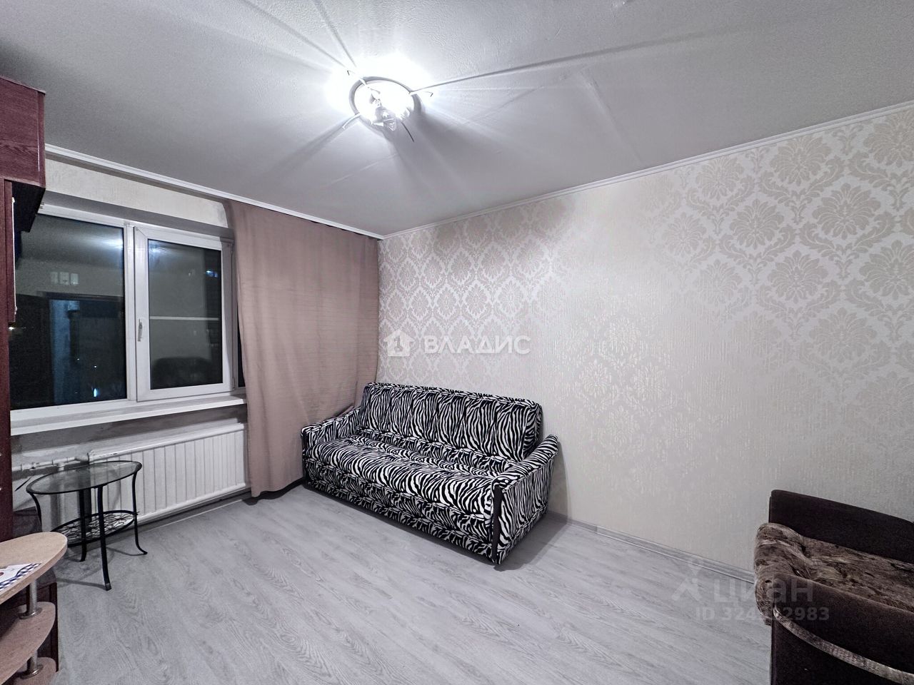 Продажа 2-комн квартиры на вторичном рынке Искровский проспект, 15К2
